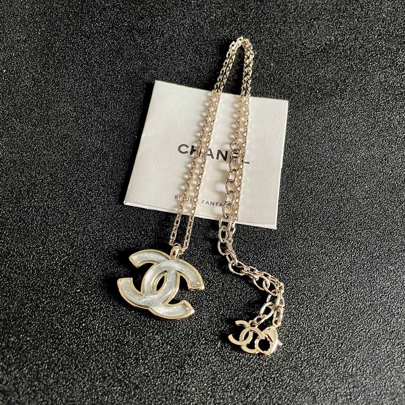 Chanel Necklace 04yxs125